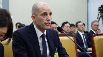 김범석은 어디에?…선 그은 로저스 쿠팡 대표 