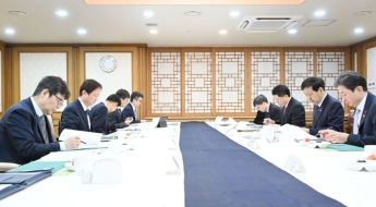 계엄 때로 돌아간 환율에 외환당국 긴급대책…"선물환포지션 확대"