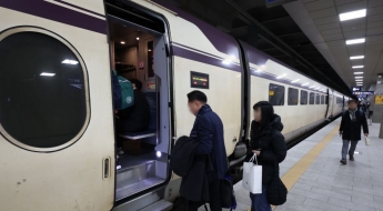 KTX 예매 전쟁…무한 '새로고침'