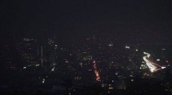 모든 게 올스톱…시장은 