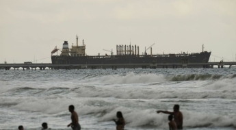 美, 베네수엘라 근해서 3번째 유조선 추적중…나포 명령