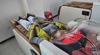 로봇이 머리 감겨주고 목욕 시켜주고…일상 스며든 로봇들