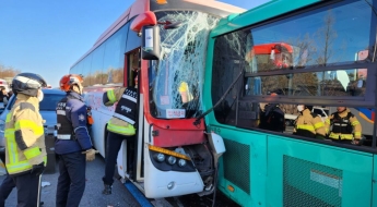 서울 강동구 길동서 4중 추돌 교통사고…40명 병원 이송