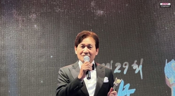 [속보]배우 안성기, 30일 응급실 이송…현재 중환자실 위중