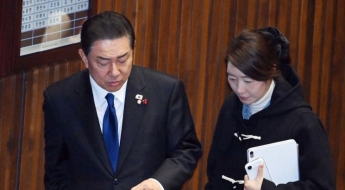 경찰, '공천헌금 1억 보관 의혹' 강선우 전 보좌관 피의자 조사