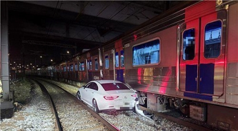 철로에 빠진 것도 몰라…열차 충돌 만취 20대 입건