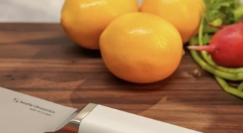 초음파 식칼, 소리 나는 레고…CES엔 이런 것도 있다 [테크토크]