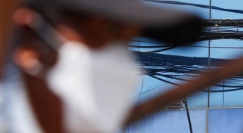 스캠 범죄조직 '프린스그룹' 회장 천즈, 캄보디아서 체포돼 中 송환