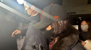 '강선우 1억 의혹' 김경, 첫 경찰 조사 후 새벽 귀가