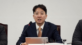 이준석, '99만원 공천' 선거 실험 파장…"나도 출마할래" 청년들 우르르