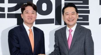 맞손 잡은 장동혁·이준석 