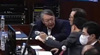 '마라톤 변론' 윤석열 측, 구형 앞두고 