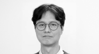 [아경의 창]'반전 매력'의 어르신…흑백요리사처럼