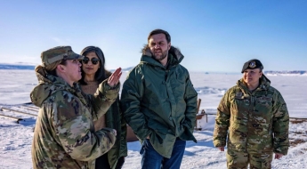 미 여론 냉담·유럽 반발에도…'그린란드' 고수하는 트럼프