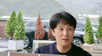 신화 출신 배우 김동완 "되지도 않는 출산율 걱정보다 청년 자살률 먼저 봤으면"