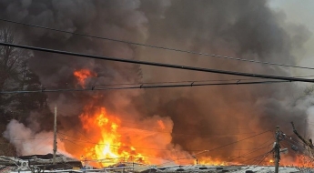 구룡마을 4시간째 화재 진압중… 커진 불길에 대응 2단계 격상