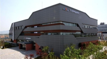 '예술 지원' 앞세운 아르코, 성비위 징계로 도덕성 도마