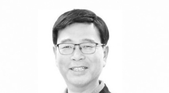 [아경의 창]안성기의 유산과 '부모 찬스'