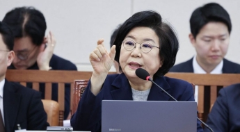 [폴폴뉴스]코스피5000·신년 기자회견에도 상승 반납한 李대통령 지지율