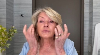 슈퍼리치의 피부관리법…"동안 비결은 아침마다 '타월' 관리"