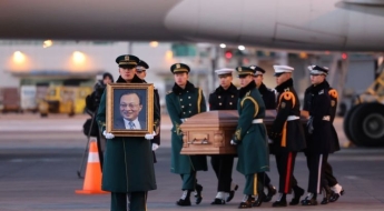 돌아온 이해찬, 김민석·정청래 영접…닷새간 사회장 진행