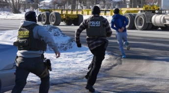 美폭력진압 논란 속…