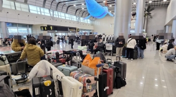 제주공항 '폭설' 잇단 결항에… 항공기 10편 추가 투입