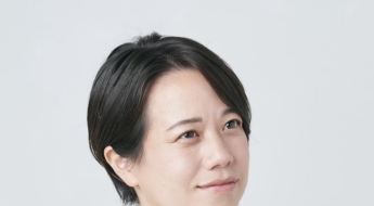 "새 생명을 선물받았다" 선거 중 임신 고백한 35세 신인…정치 명문가 꺾고 당선