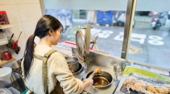 "먹고살기도 힘든데…" 고향 가느니 돈이나 벌렵니다 