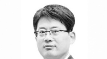 [논단]보이지 않는 병 '괜찮은 척' 요구하는 사회