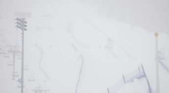 '멀티메달' 노리는 유승은 스노보드 슬로프스타일 결선, 폭설로 연기