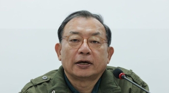 야상 입은 이정현, '계엄 연상' 지적에 