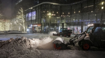 '비행기 9000편 결항'에 