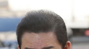 경찰, '공천헌금 의혹' 김병기 최측근-전 동작구의원 대질조사