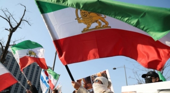 하메네이 사망에 분열된 이란…축하하는 국민, 애도하는 국민[美 이란 공습]