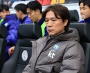 "전술은 없고 감독 연봉만 높아" 홍명보호 완패에 축구계 안팎 비판 폭발