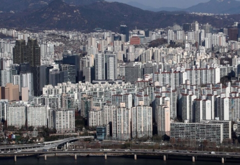 서울 아파트 거래량 늘었는데…거래액 '연중 최저'