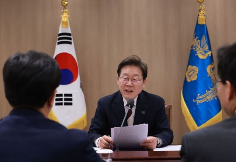 '첫 국무회의' 李대통령 "'해수부' 빠른 부산 이전 진행 지시"