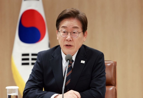李 대통령 "라면 한 개 2000원 진짜냐…물가대책도 보고하라"