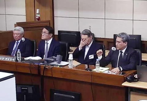 尹 '체포방해·국무회의 하자' 항소심 징역 7년…1심보다 2년 늘어