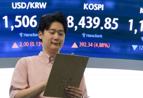 마이크론 19%뛰자 삼전·닉스도 급등…코스피 8400 첫 돌파
