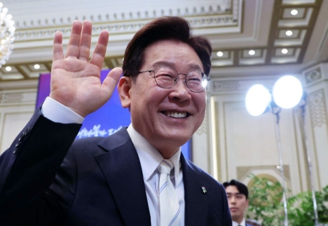 李대통령 "골프·선거는 고개 들면 진다"…167분 마라톤 회견