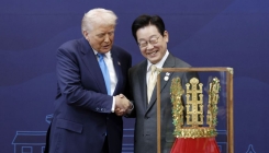 금관부터 바둑판까지…李 '외교 선물' 주목