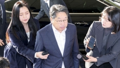 ‘사퇴 요구’ 쏟아진 노만석 검찰총장 대행, 연차 뒤 출근길 묵묵부답