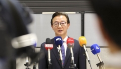 李, '통일교 금품 의혹' 전재수 장관 사의 수용…현직 장관 첫 낙마