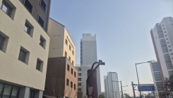 월 400만원에도 500명 대기…금융지주, 프리미엄 요양시장 키운다