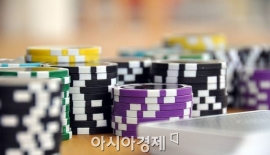 한·중·일 황금연휴 특수…5월 최대 실적 쏜 외국인 카지노