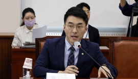 '인사청탁 논란' 김남국, 민주당 대변인으로 복귀