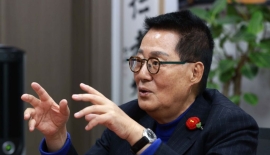 박지원 "李대통령 예능 출연, 솔직하게 대응하면 좋았는데…아쉬워"