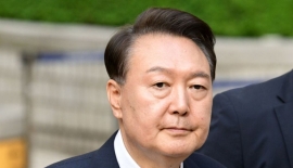 '내란 혐의' 윤석열, 19일 재판도 법정 출석 공개…경호처 요청 없어